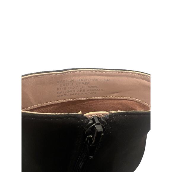 betsey johnson Women’s Black Ankle Boots With Multicolor Glitter Heels Size 5.5 - Picture 5 of 9